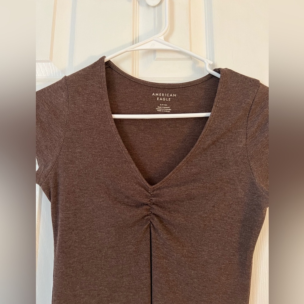 American Eagle Outfitters Brown Ribbed V-Neck Short Sleeve Top